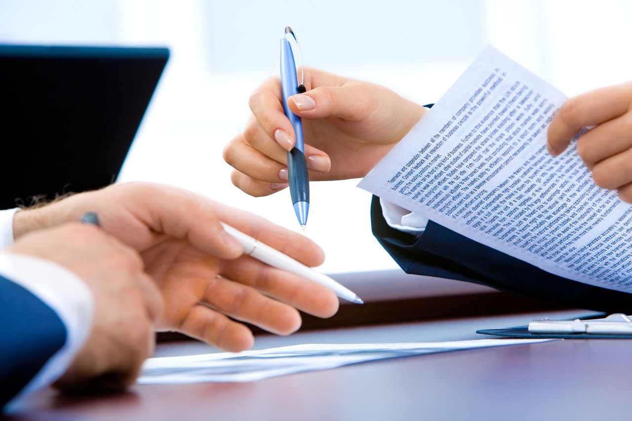 ¿Cómo hacer un documento de contrato de trabajo?